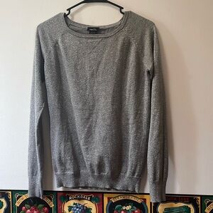 Women’s/Teen Light Gray Long Sleeve Top